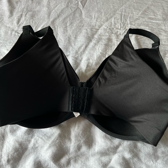 Cacique Black Full-Coverage Bra with Molded Cups - Picture 3 of 5